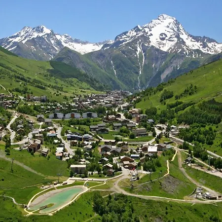 Chalet Les Grizzly *
